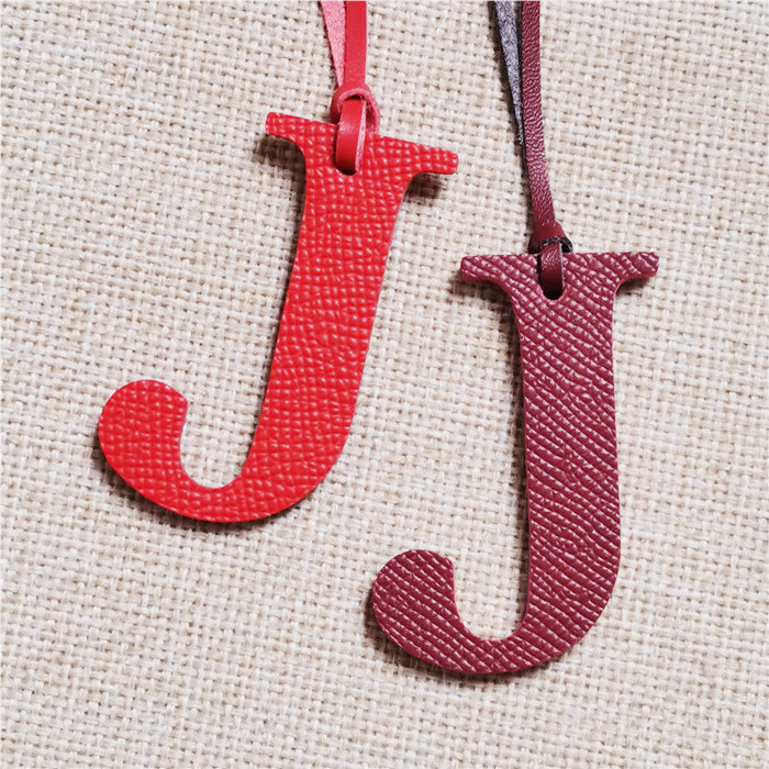 Letra en inglés H I J K L M N  - Monogram Keychain Leather reseña y precio